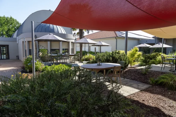 LE PATIO-JARDIN-935