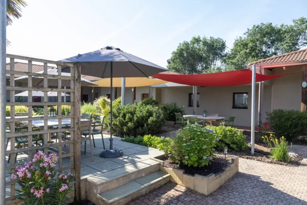 LE PATIO-JARDIN-947